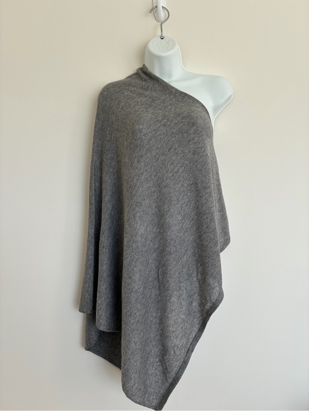 Gray Womens One-Shoulder Cashmere Poncho one size